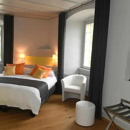 Hotel De Restaurant Chez Aron Balde