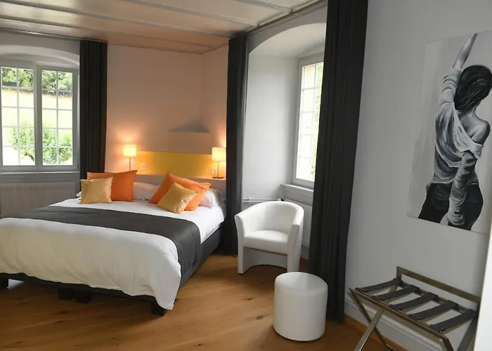 Hotel De Restaurant Chez Aron Balde