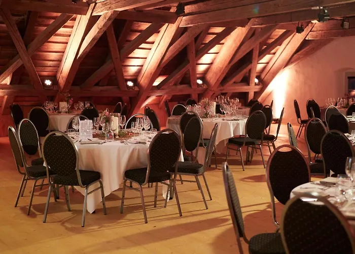 Hotel De Restaurant Chez Aron Balde