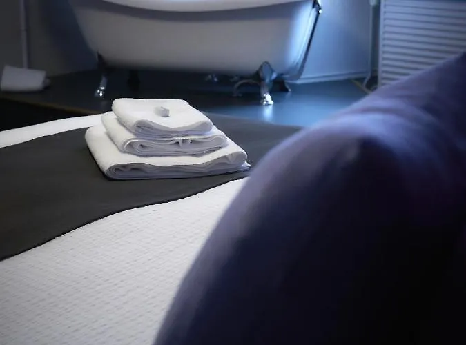 Hotel De Restaurant Chez Aron Balde