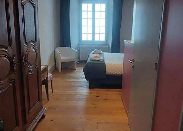 De Restaurant Chez Aron Balde Hotel *